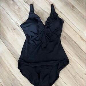 Jantzen ruffled black one piece swimsuit bathing suit Size 12